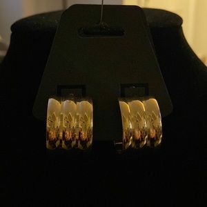 Gold thick hoop earrings